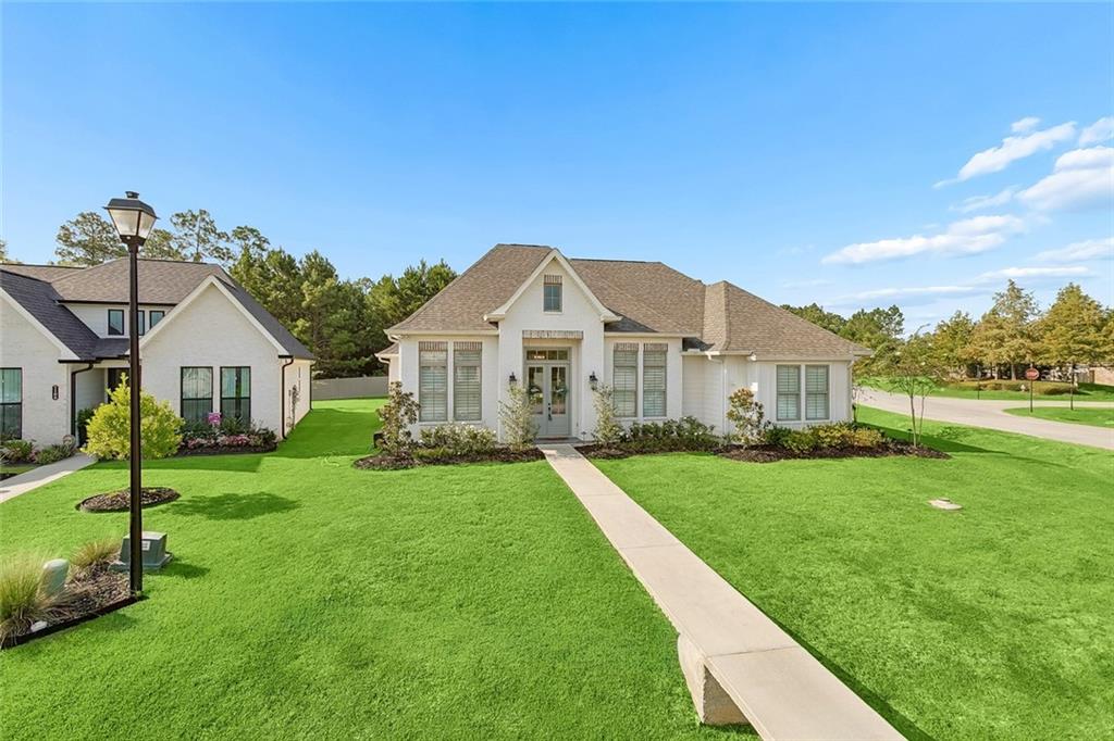 Photo 2 of Single family home for sale at 7104 Green Heron Dr, Madisonville, LA 70447 | MLS# 2570982 | Listing updated on 2026-09-10