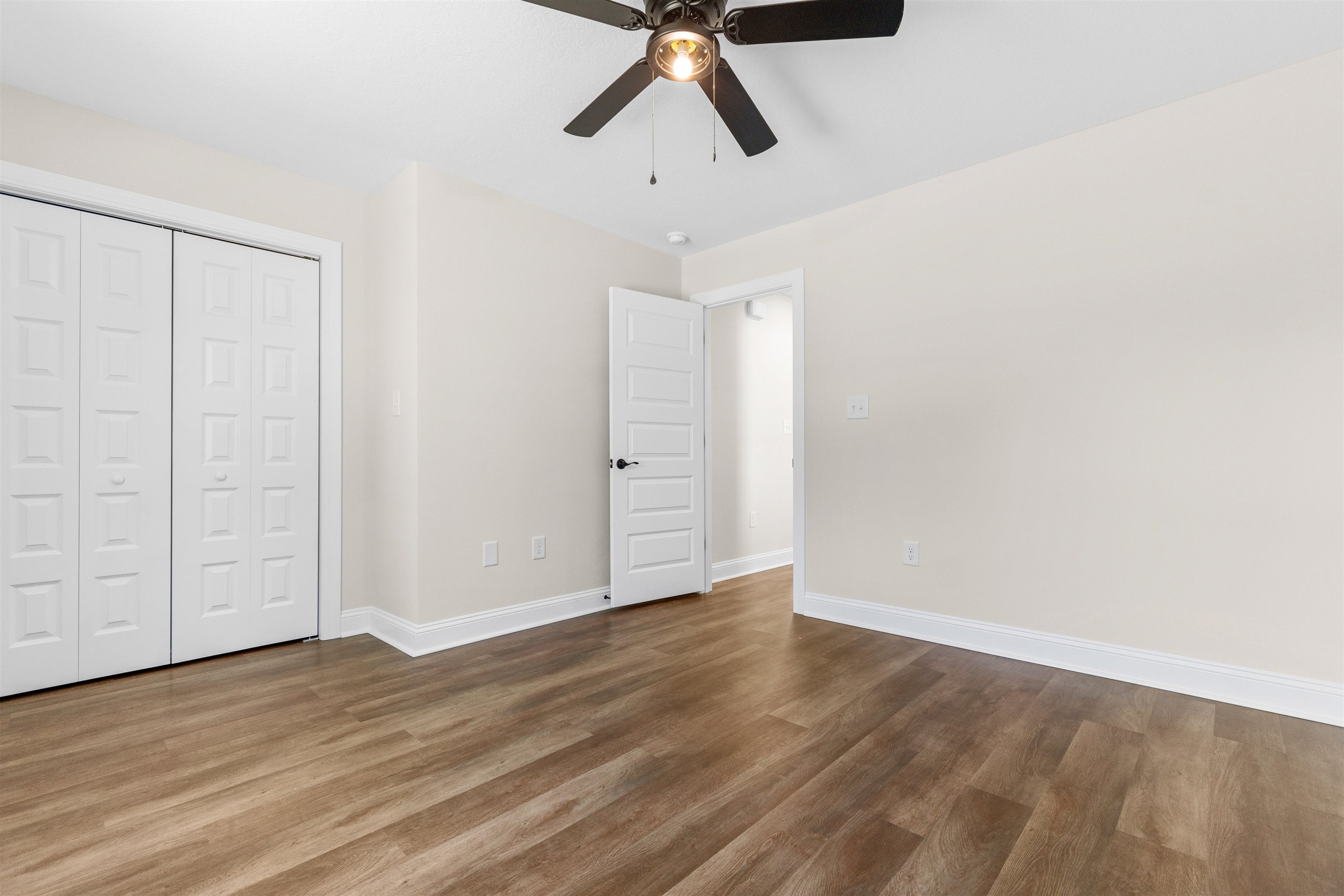 2619463 | Photo 26