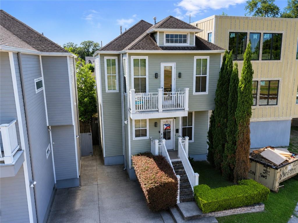 Townhouse for sale at 125 Broadway St, New Orleans, LA 70118 | MLS# 2571318