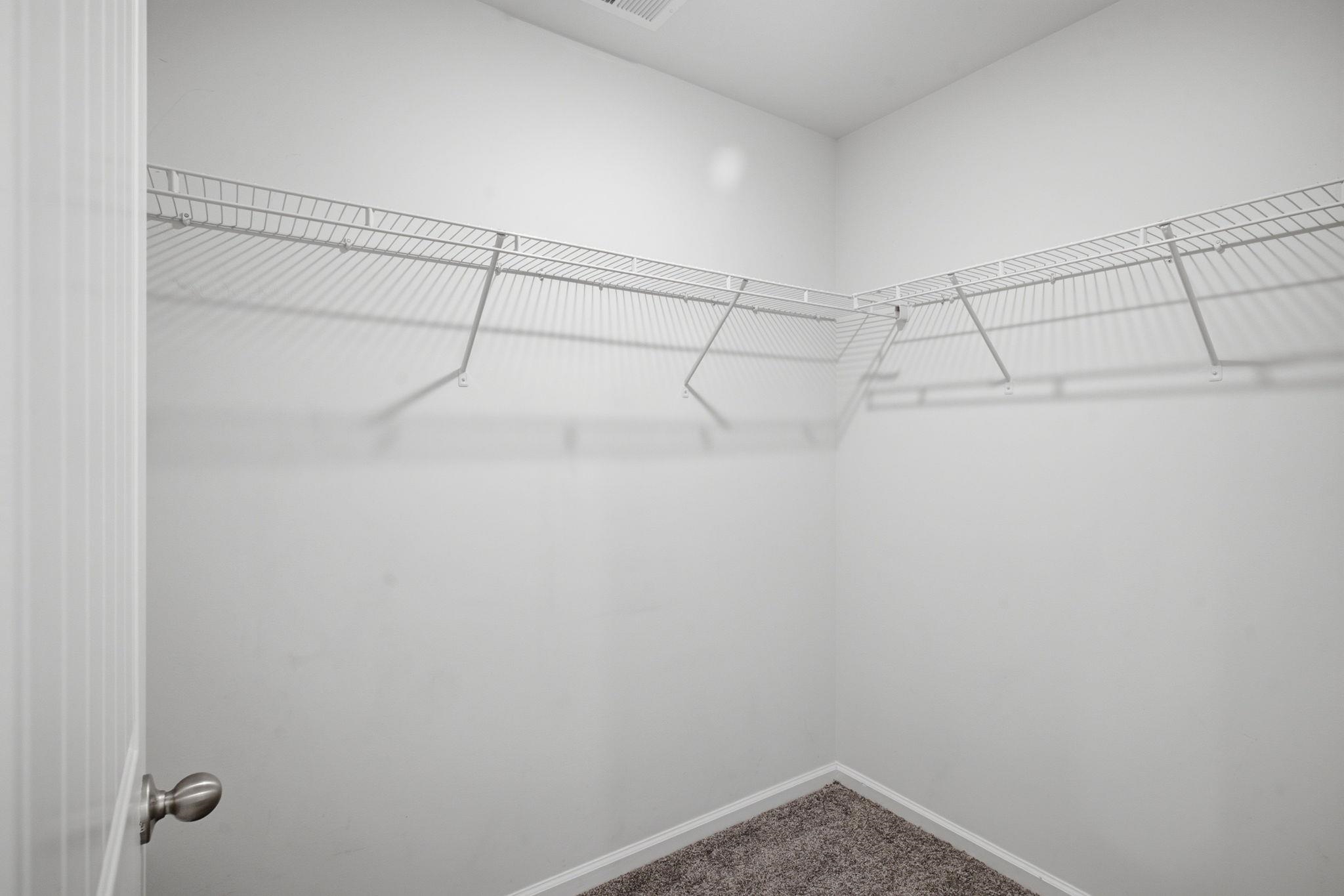 2619504 | Photo 31