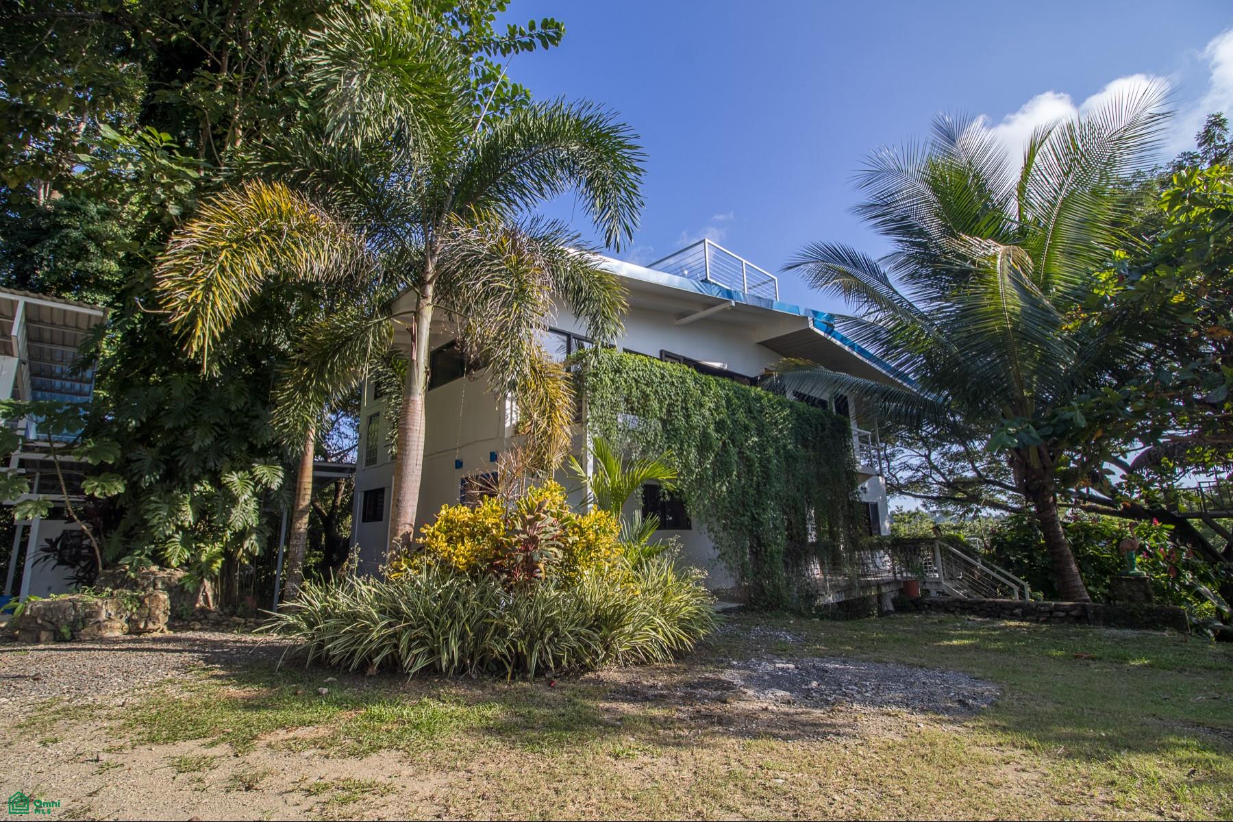 5 bed Single Family Homes For Sale in Puntarenas, Puntarenas - 1