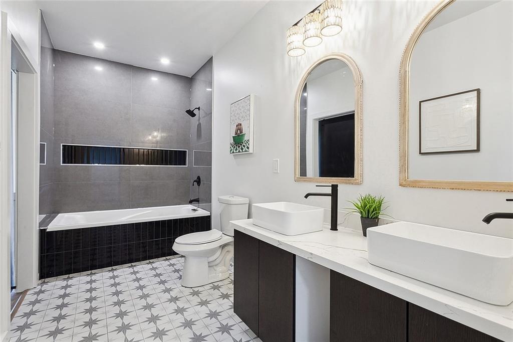 Listing Photo 5 - Condo for sale in building located at 2556 58 Orleans Ave, New Orleans, LA 70119