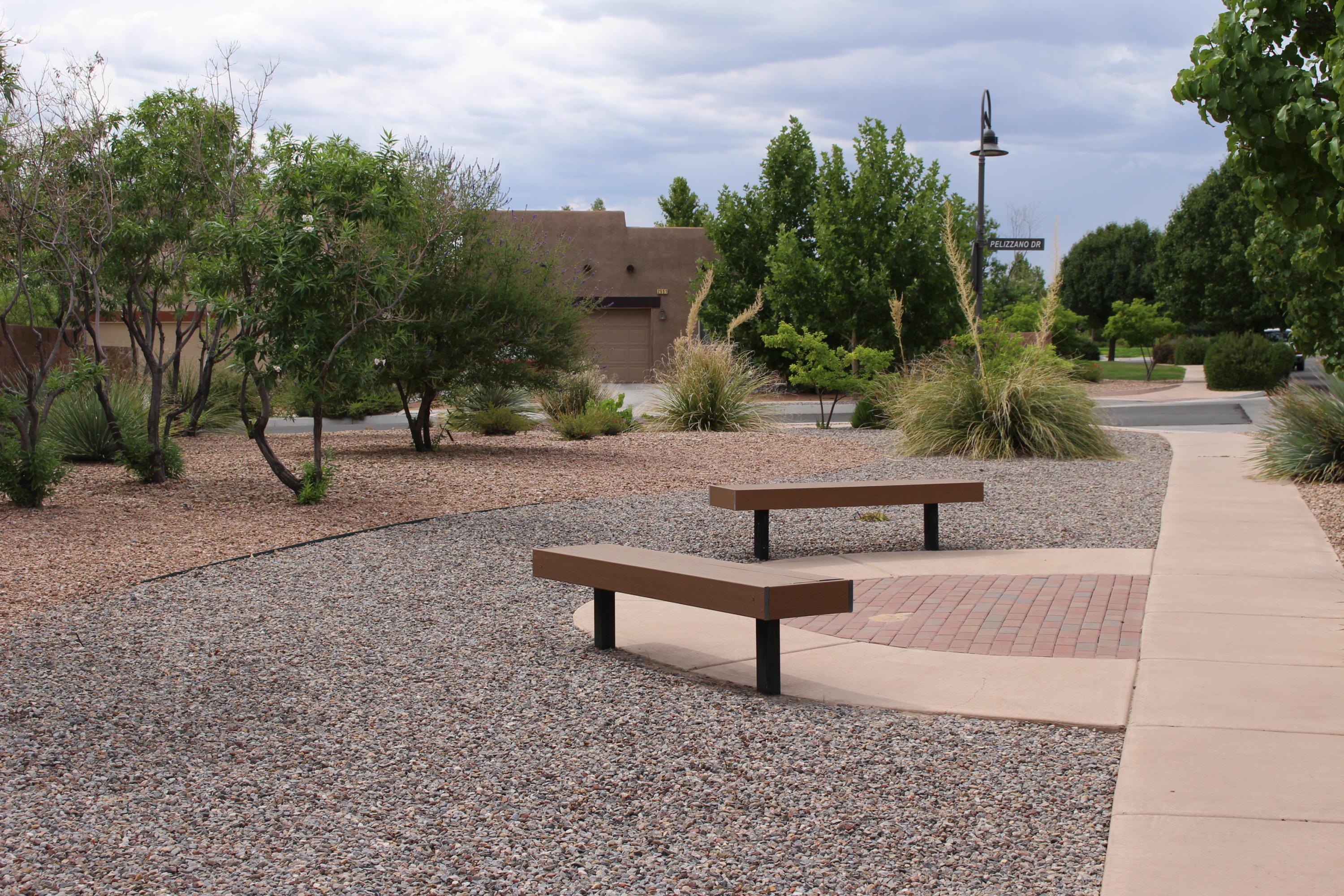 1829 Cortina Loop SE 