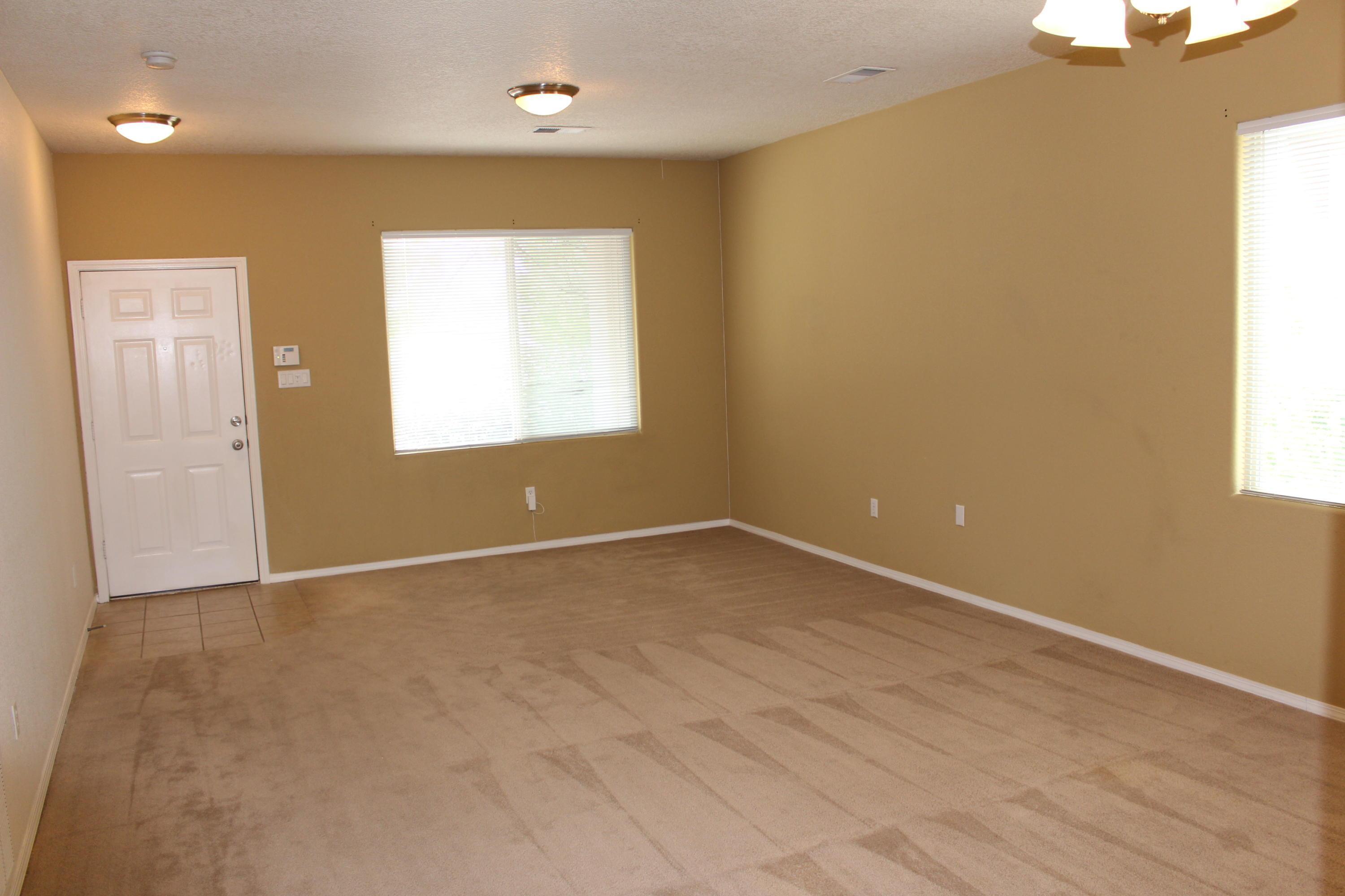 1829 Cortina Loop SE 