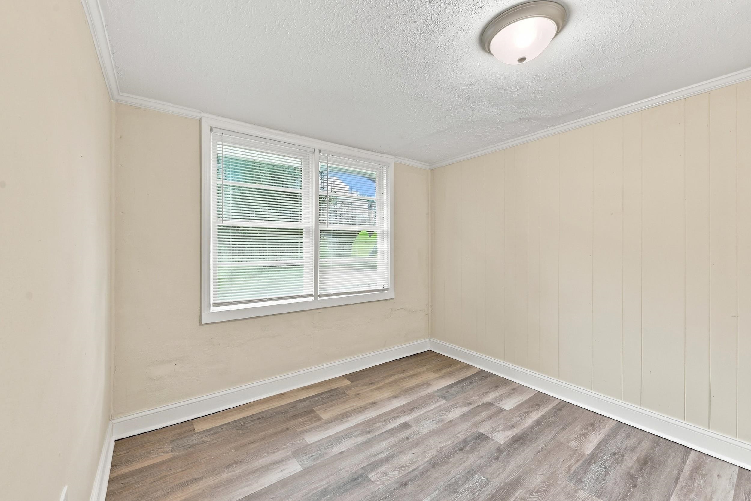 2619555 | Photo 24