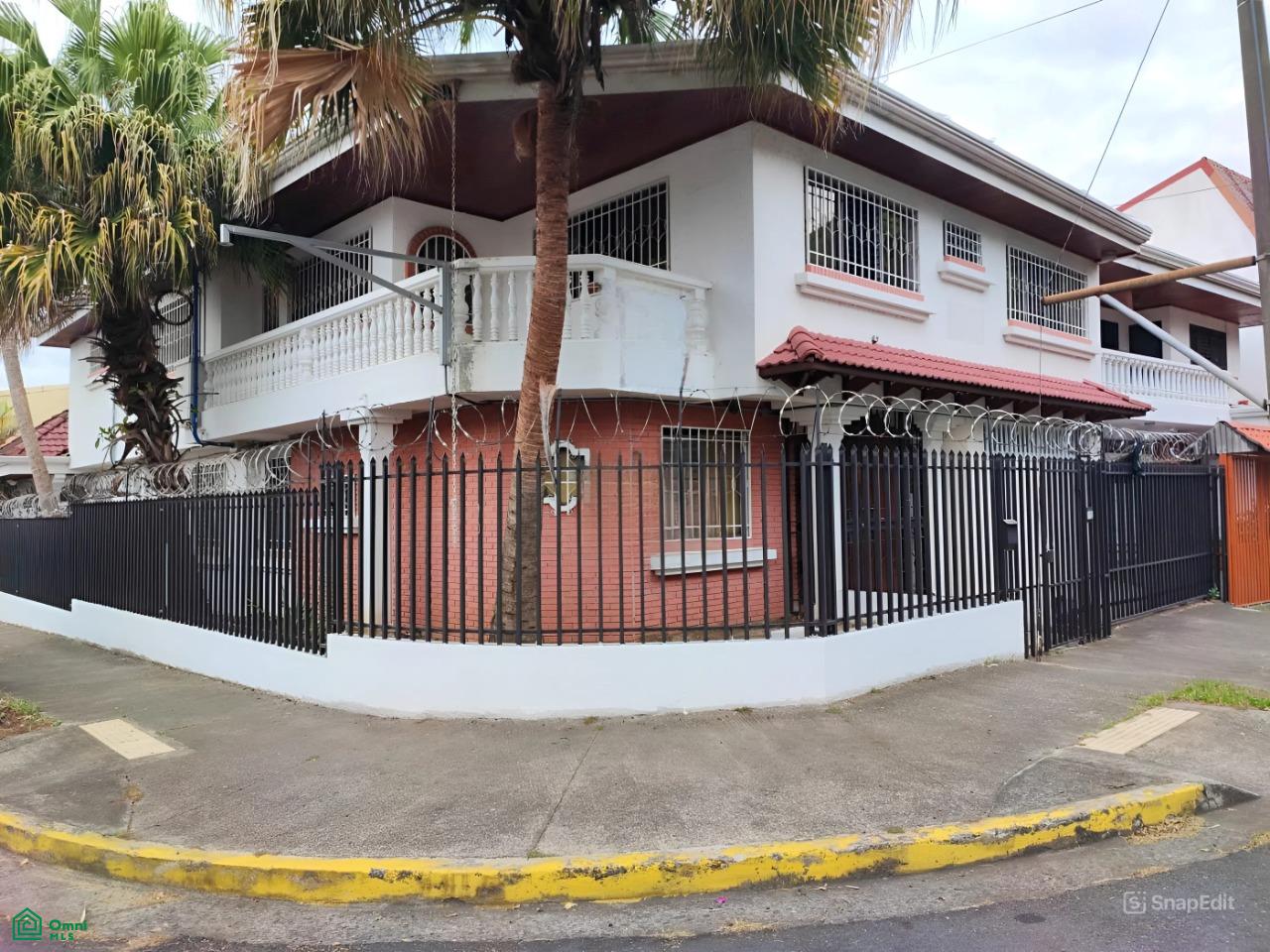 4 bed Single Family Homes For Sale in Curridabat, San Jose - 1