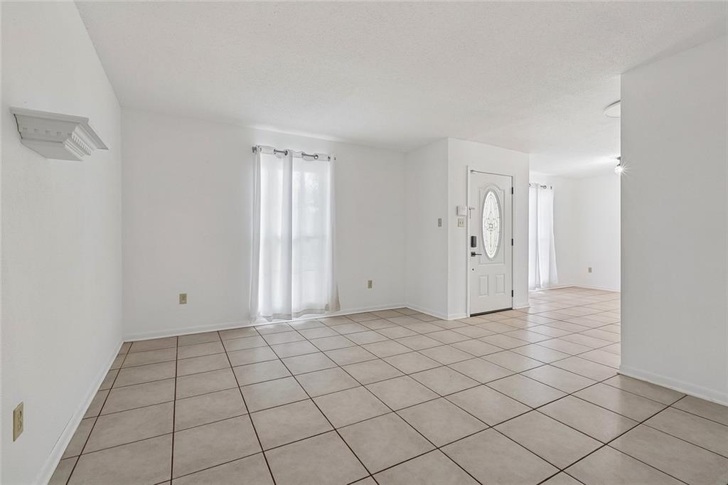 Photo 2 of Single family home for sale at 2533 Eastview Dr, Harvey, LA 70058 | MLS# 2570676 | Listing updated on 2026-09-16