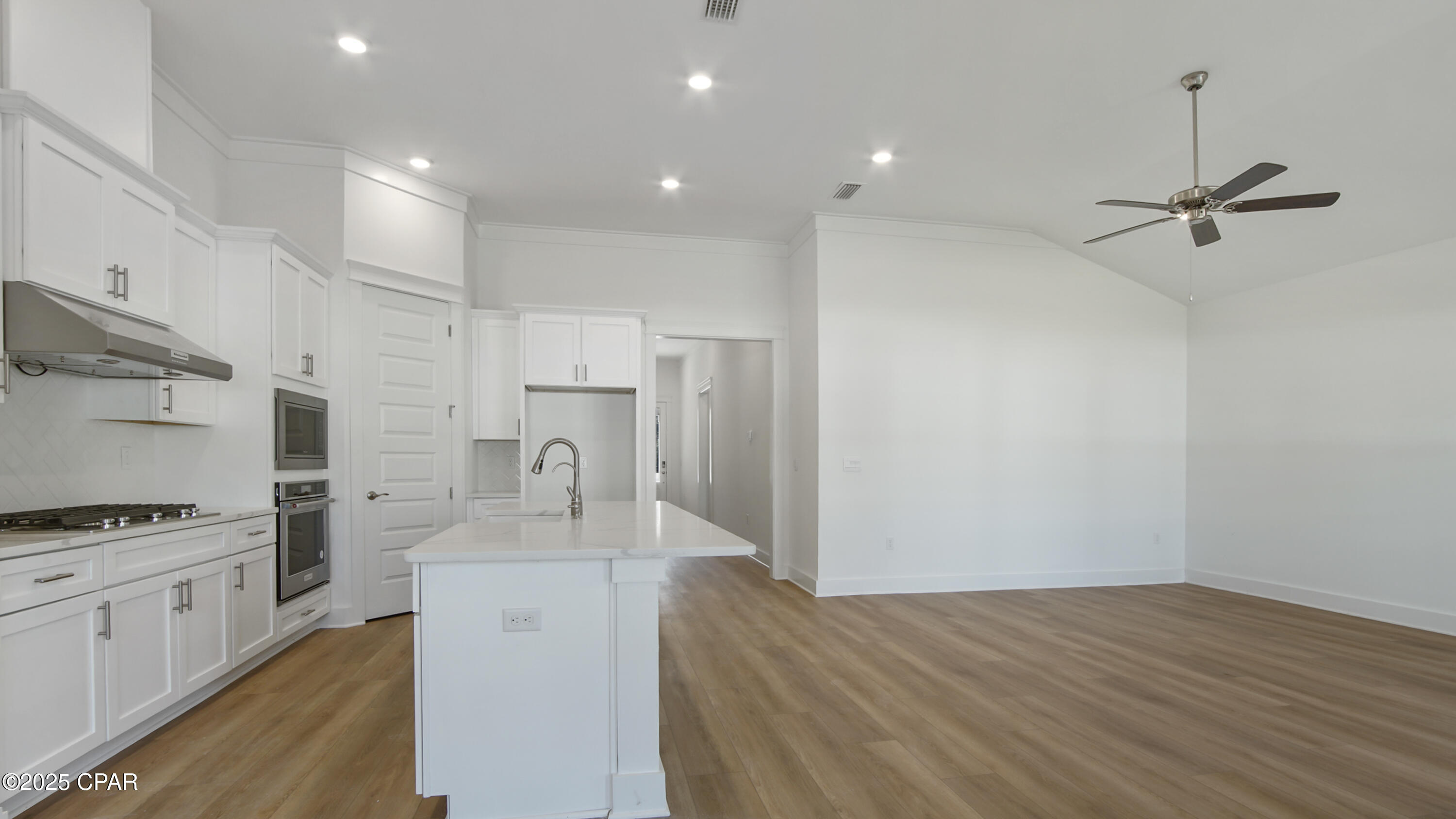 1019 Crystal Bayou Boulevard, Panama City Beach, FL 32407 thumbnail, photo 20 of 36