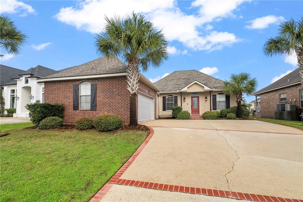 Photo 3 of Single family home for sale at 1512 Regatta Cvs, Slidell, LA 70458 | MLS# 2570981 | Listing updated on 2026-09-10