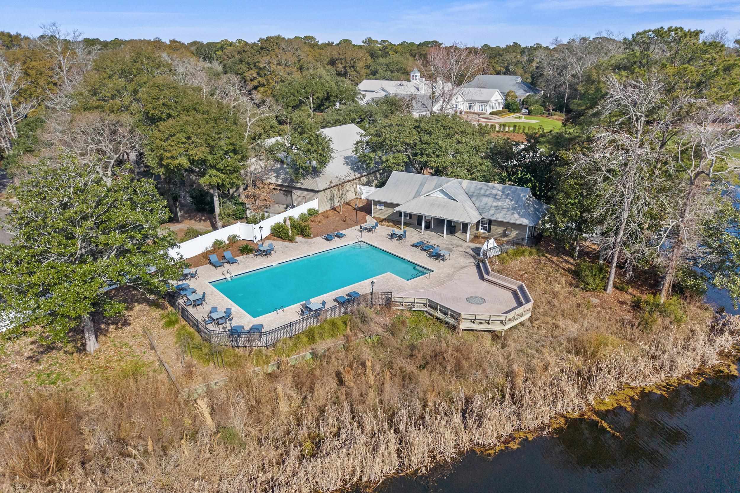 200 Stillwood Dr. 