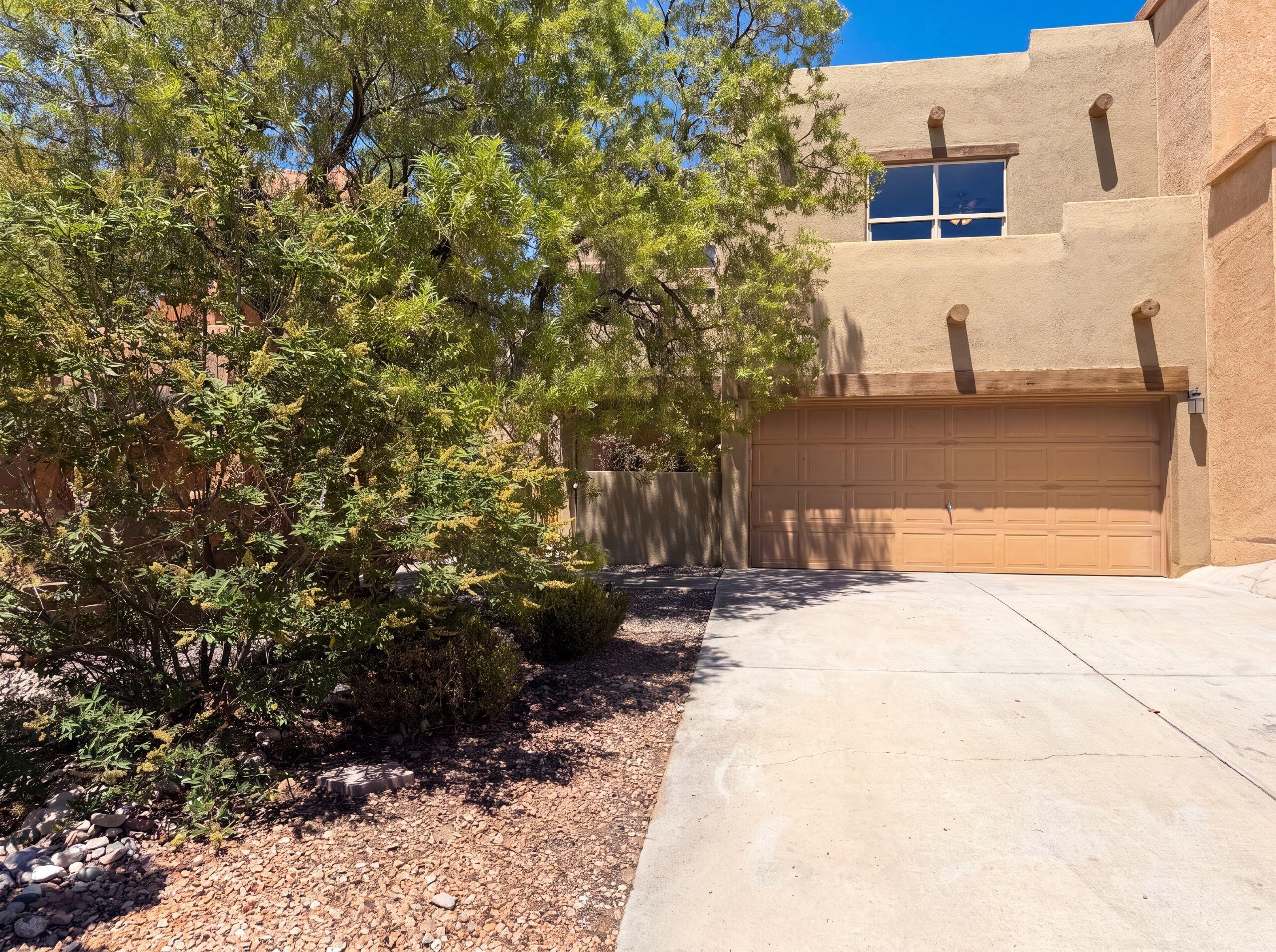1928 Cortina Loop, Rio Rancho NM 87124