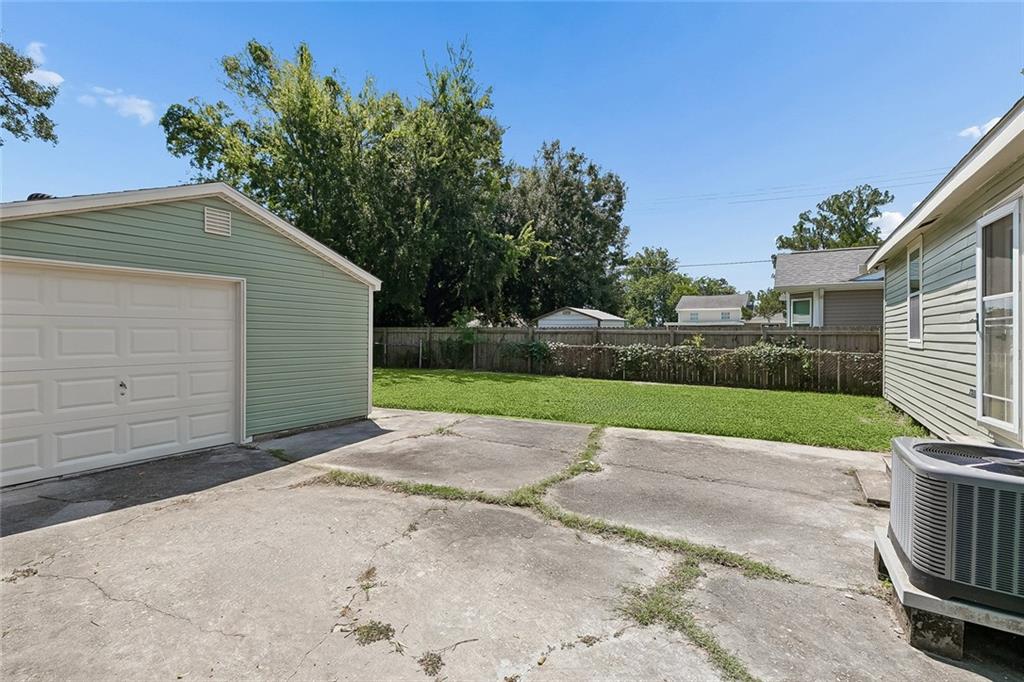 Photo 13 of Single family home for sale at 605 Gelpi Ave, Jefferson, LA 70121 | MLS# 2570543 | Listing updated on 2026-09-03