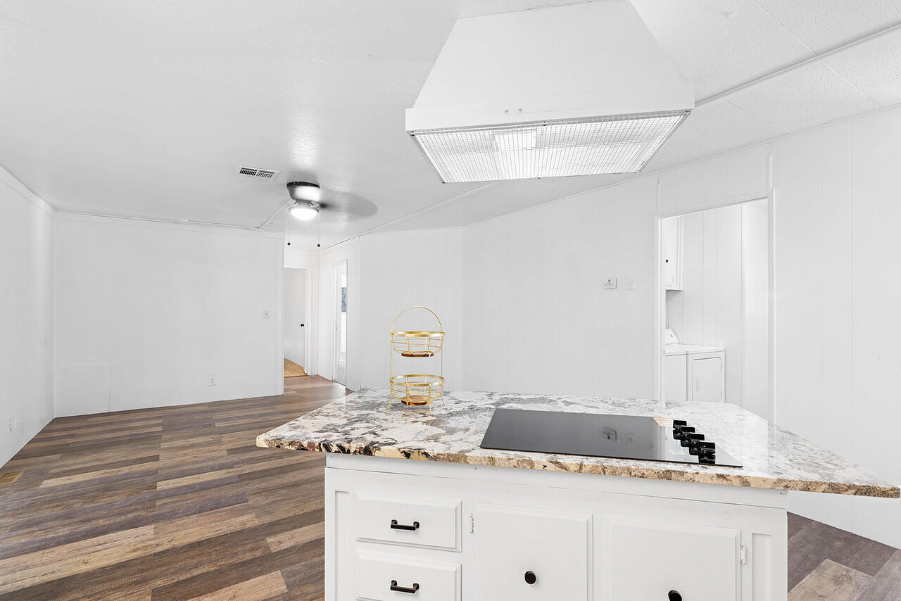 5th image of 7112 Pan American East Ne #UNIT 216, Albuquerque, NM 87109 | MLS# 1108847