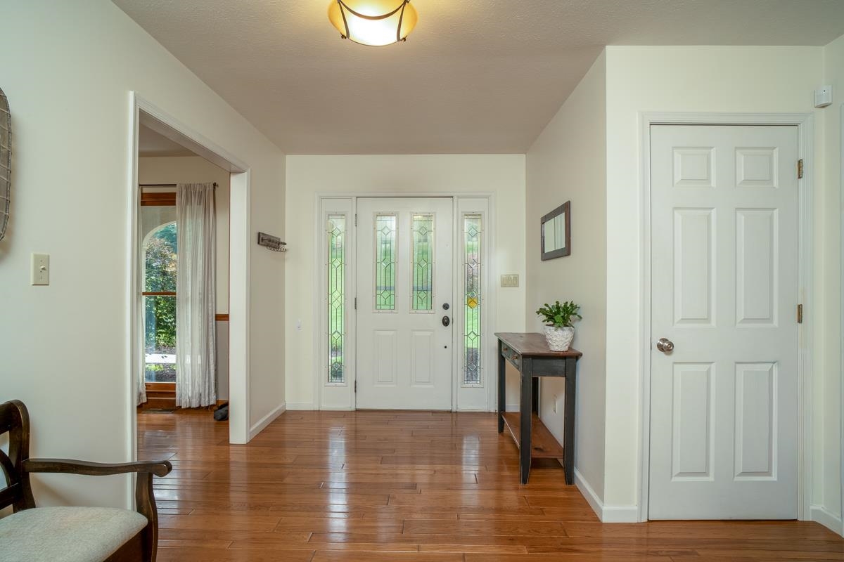 41 Ridgetop Dr