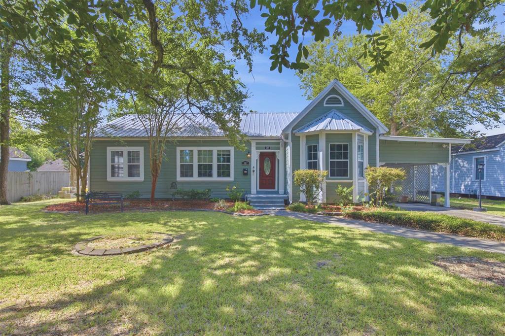 147 W Oak Lane