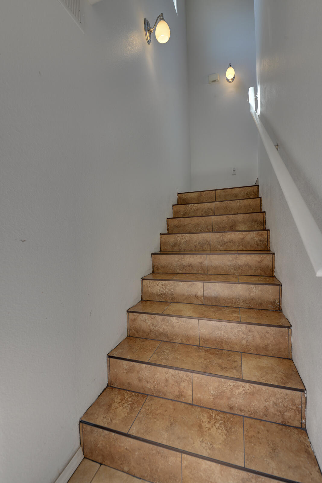 5th image of 601 Menaul Blvd Ne #UNIT 2201, Albuquerque, NM 87107 | MLS# 1108890