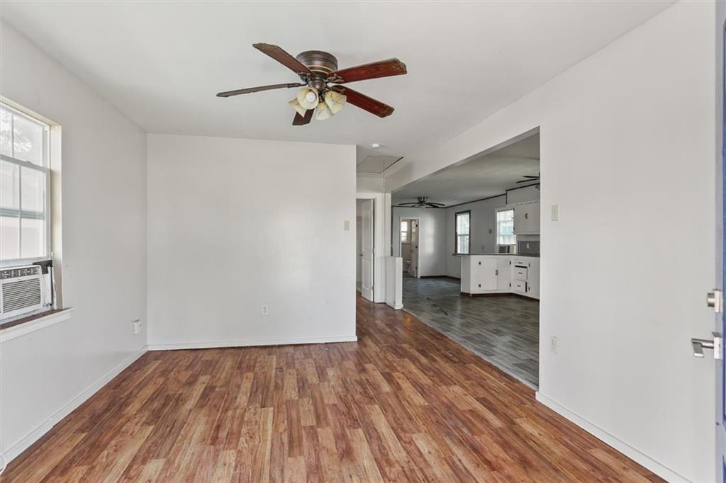 Photo 3 of Single family home for sale at 913 West Dr, Westwego, LA 70094 | MLS# 2571753 | Listing updated on 2026-09-11