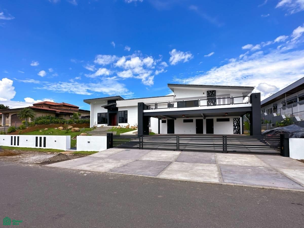 5 bed Single Family Homes For Sale in Alajuela, Alajuela - 1