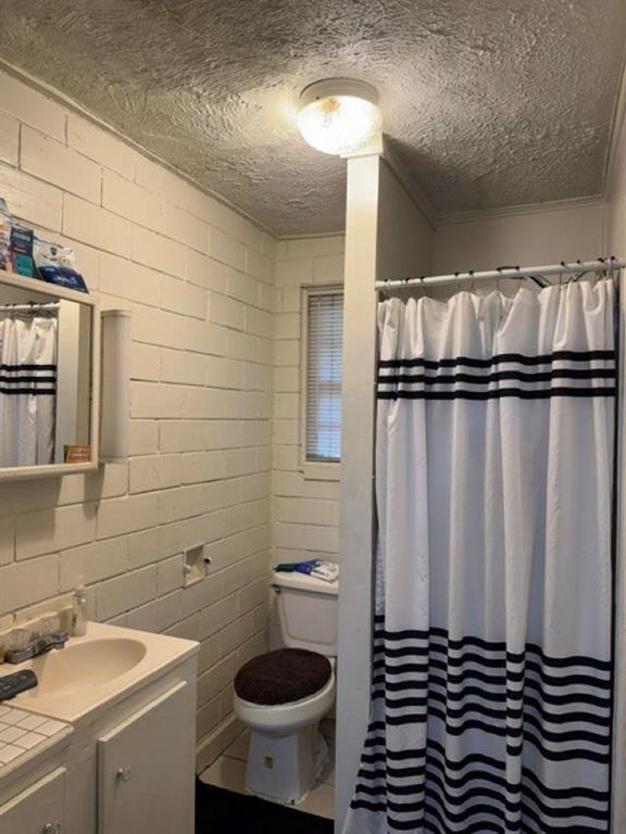 702 N Huntington Street — photo 4