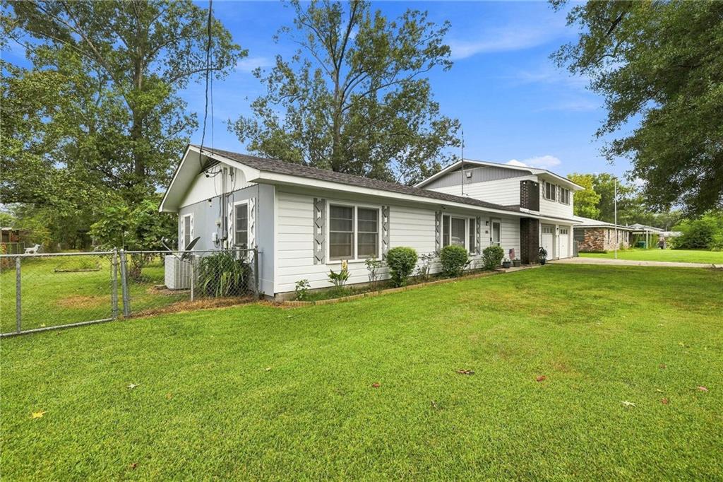 Photo 1 of Single family home for sale at 115 N 14th Street, Ponchatoula, LA 70454 | MLS# 2571828 | Listing updated on 2026-09-24