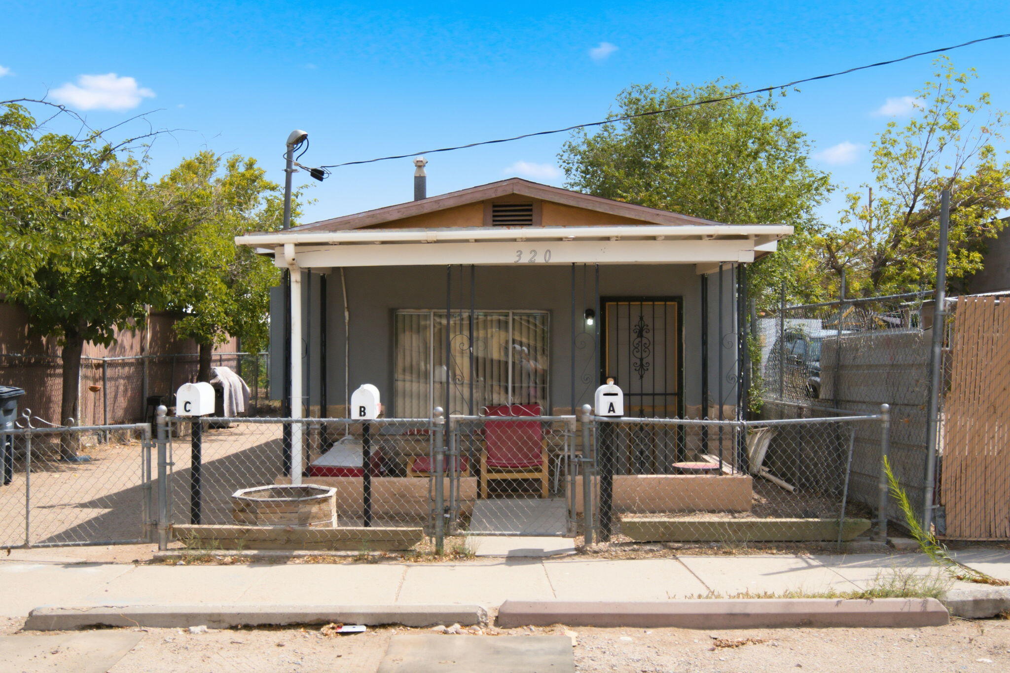1st image of 320 Rosemont Ave Ne, Albuquerque, NM 87102 | MLS# 1108952
