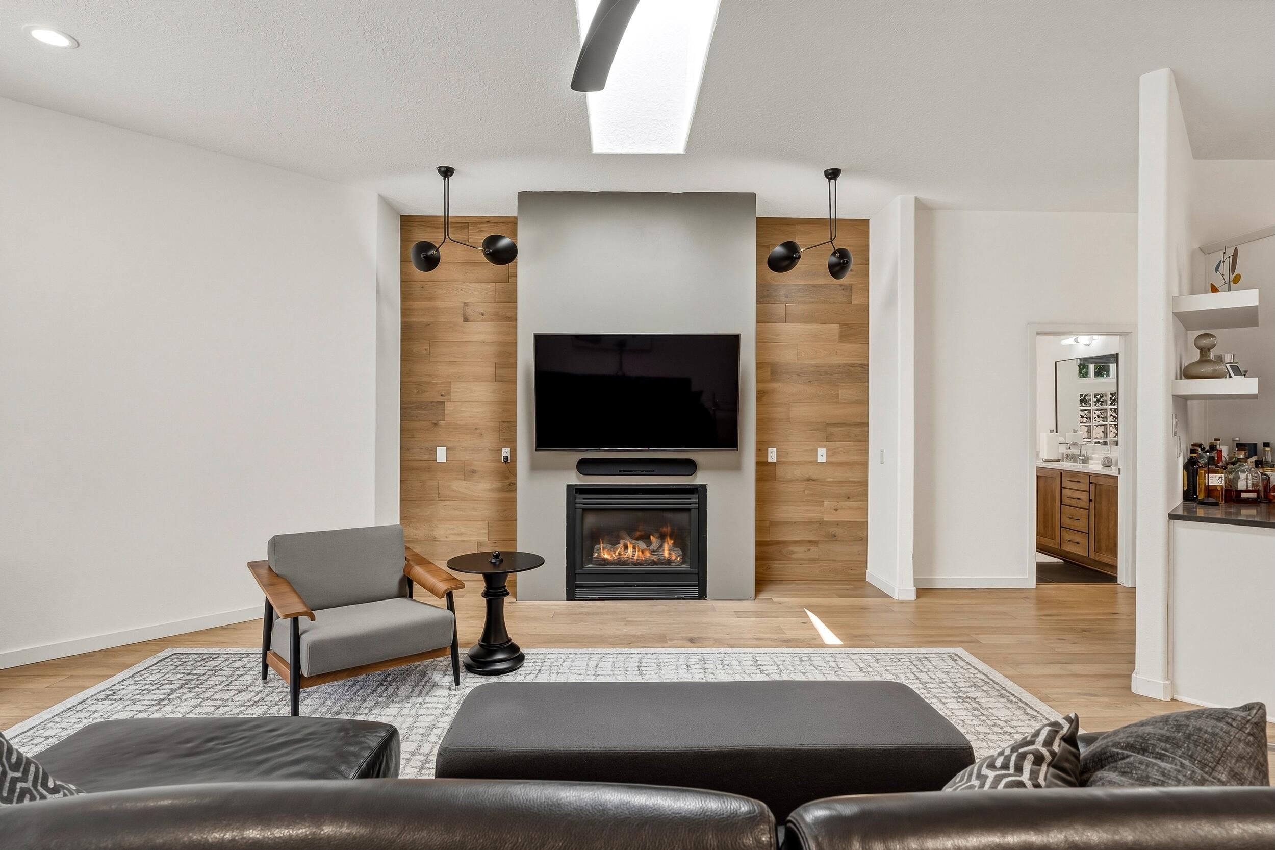 Photo 4 of Sale Pending at 4248 Louisiana Blvd NE, Albuquerque, NM 87109 | MLS# 1108961 | Listing updated on 2026-10-21