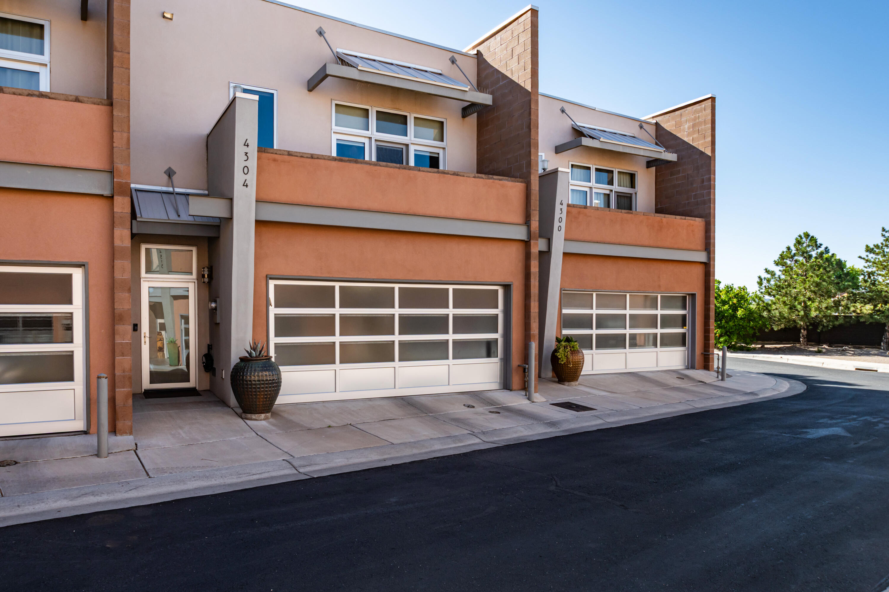 Townhouse for sale at 4304 Prairie Loft Way NE, Albuquerque, NM 87111 | MLS# 1108967