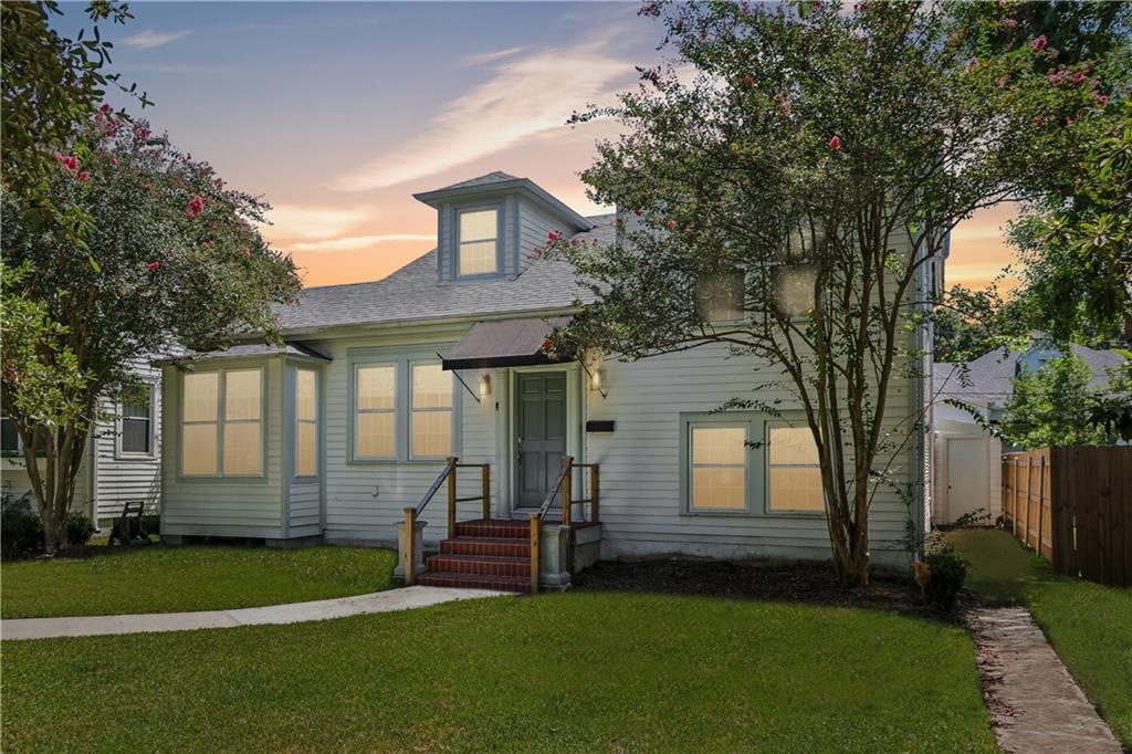2nd image of 5843 Vicksburg St, New Orleans, LA 70124 | MLS# 2571011