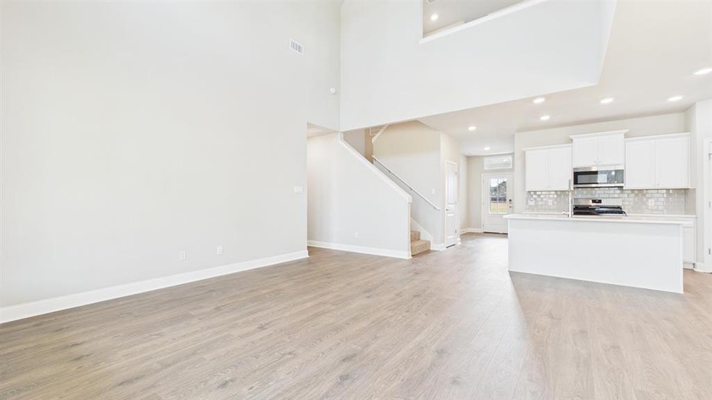 3000 N Ridge Road — photo 3