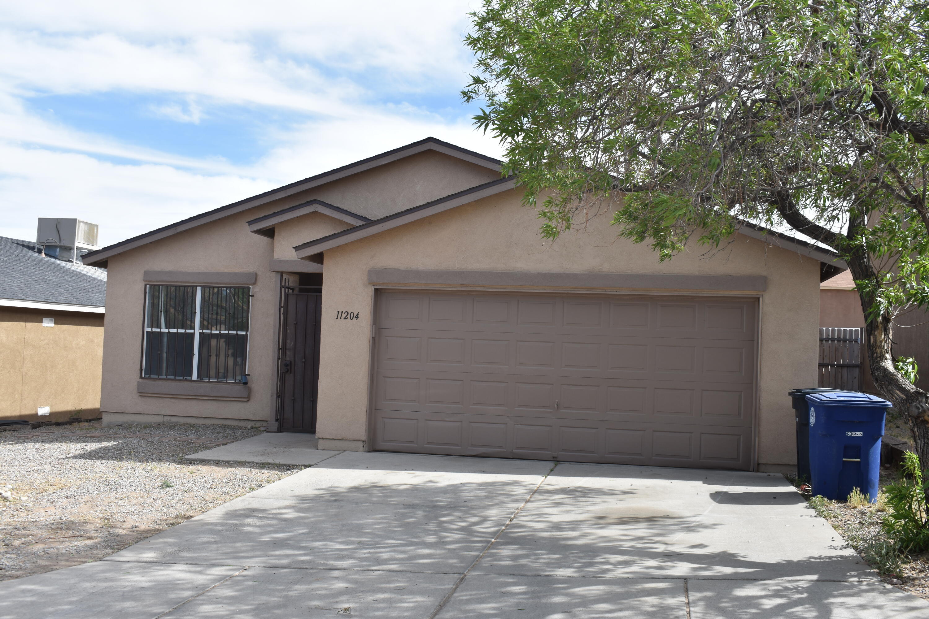 Photo 1 of Single family home for sale at 11204 Ibis Rd Sw, Albuquerque, NM 87121 | MLS# 1109021 | Listing updated on 2026-10-08