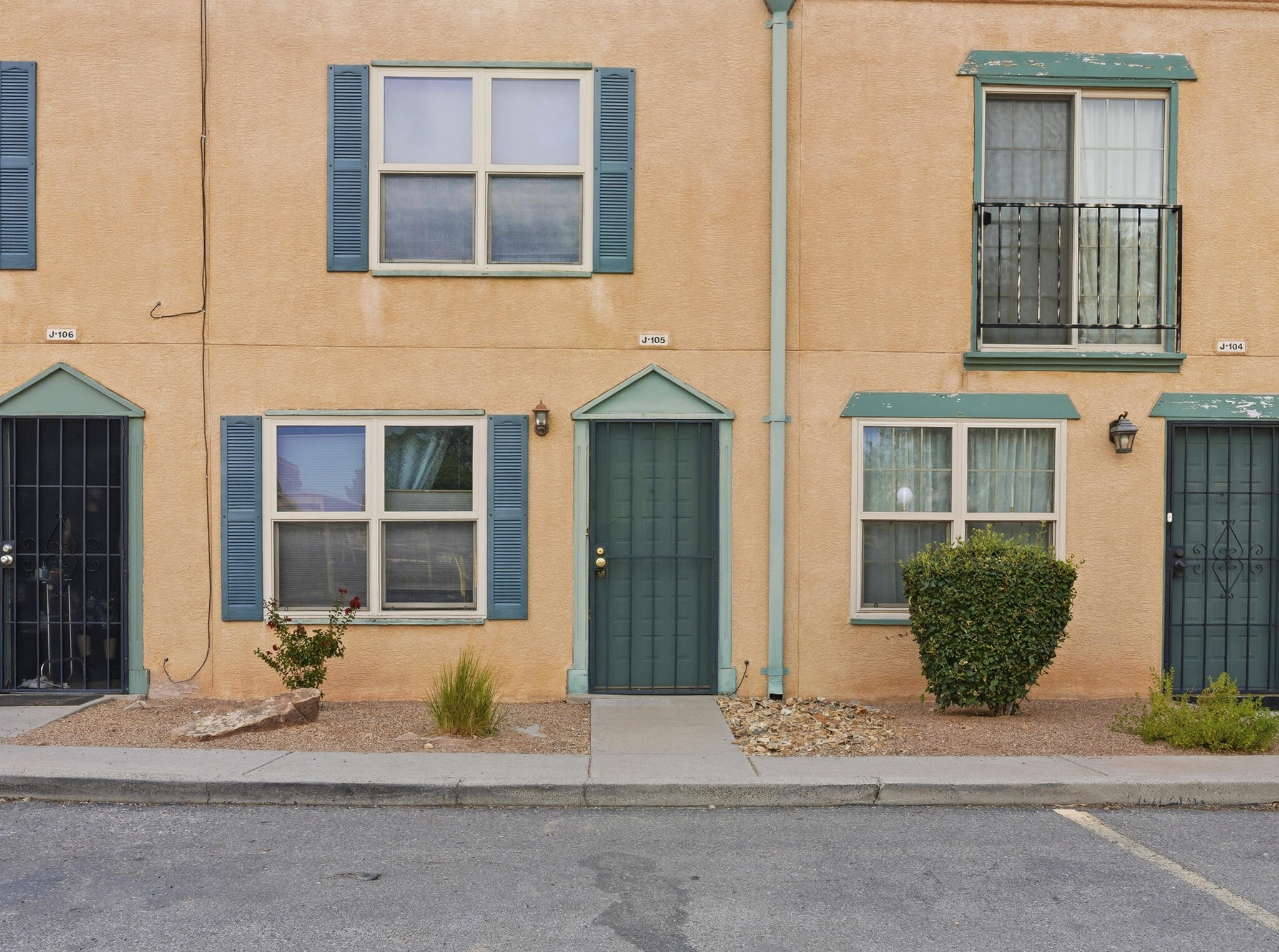 1st image of 3301 Monroe St Ne #UNIT J105, Albuquerque, NM 87110 | MLS# 1109030