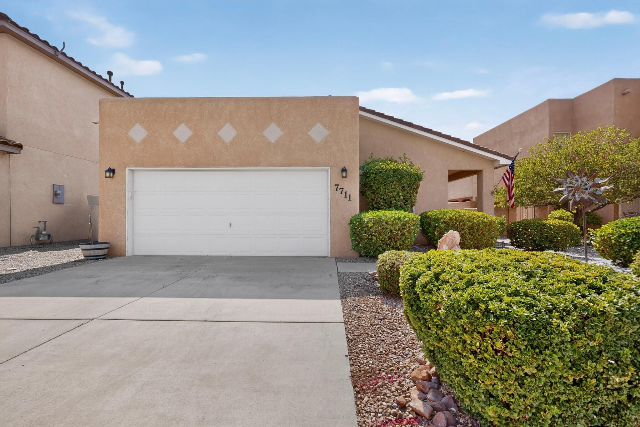7711 Calle Armonia, Albuquerque NM 87113
