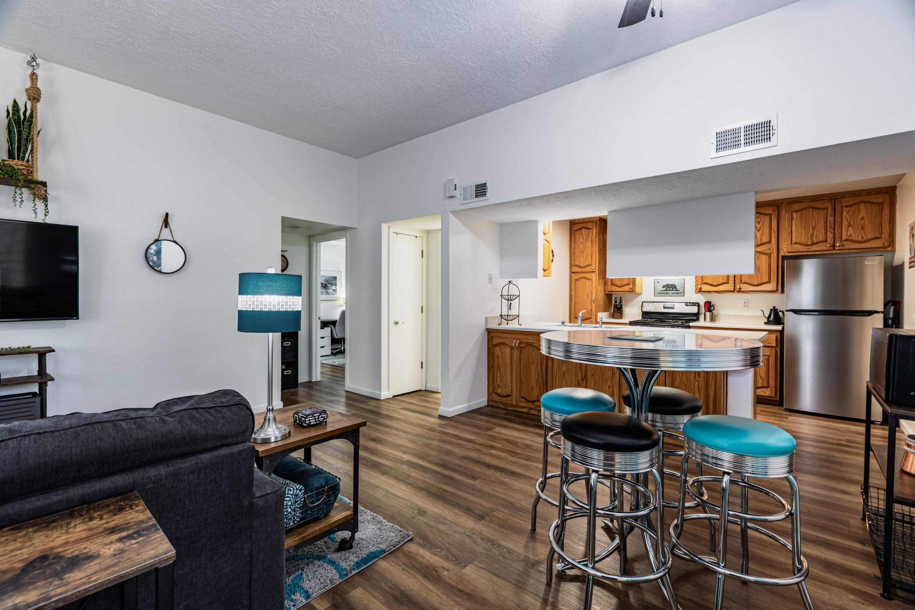 Photo 3 of Sale Pending at 7220 Chickadee Ln NE, Albuquerque, NM 87109 | MLS# 1109062 | Listing updated on 2026-09-02