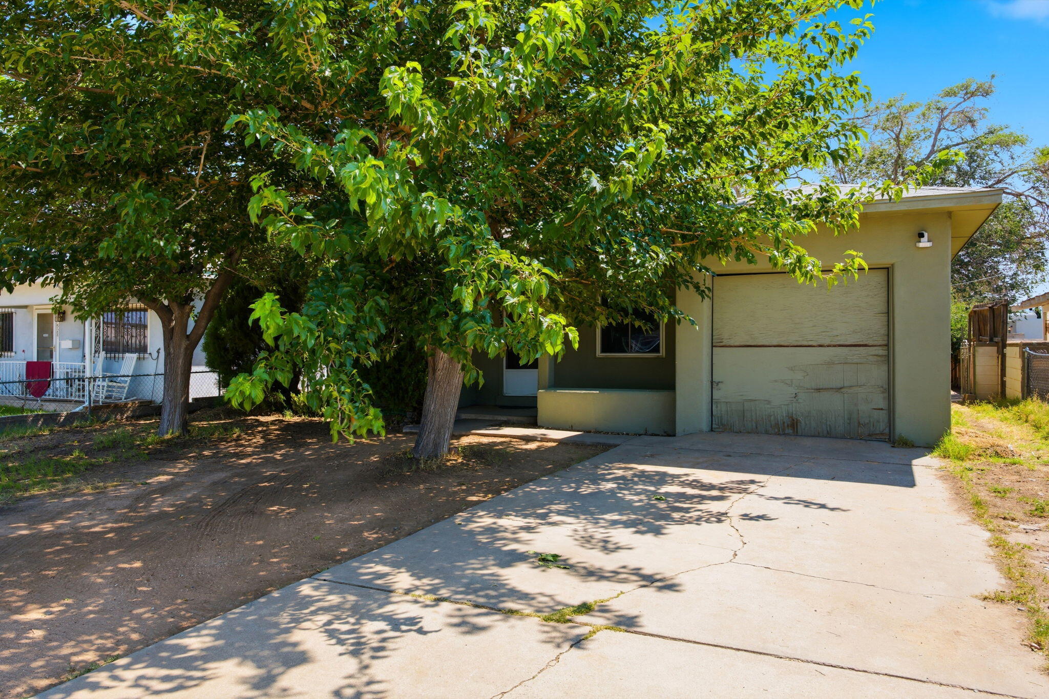 Photo 3 of Single family home for sale at 932 Florida St Se, Albuquerque, NM 87108 | MLS# 1109066 | Listing updated on 2026-10-09