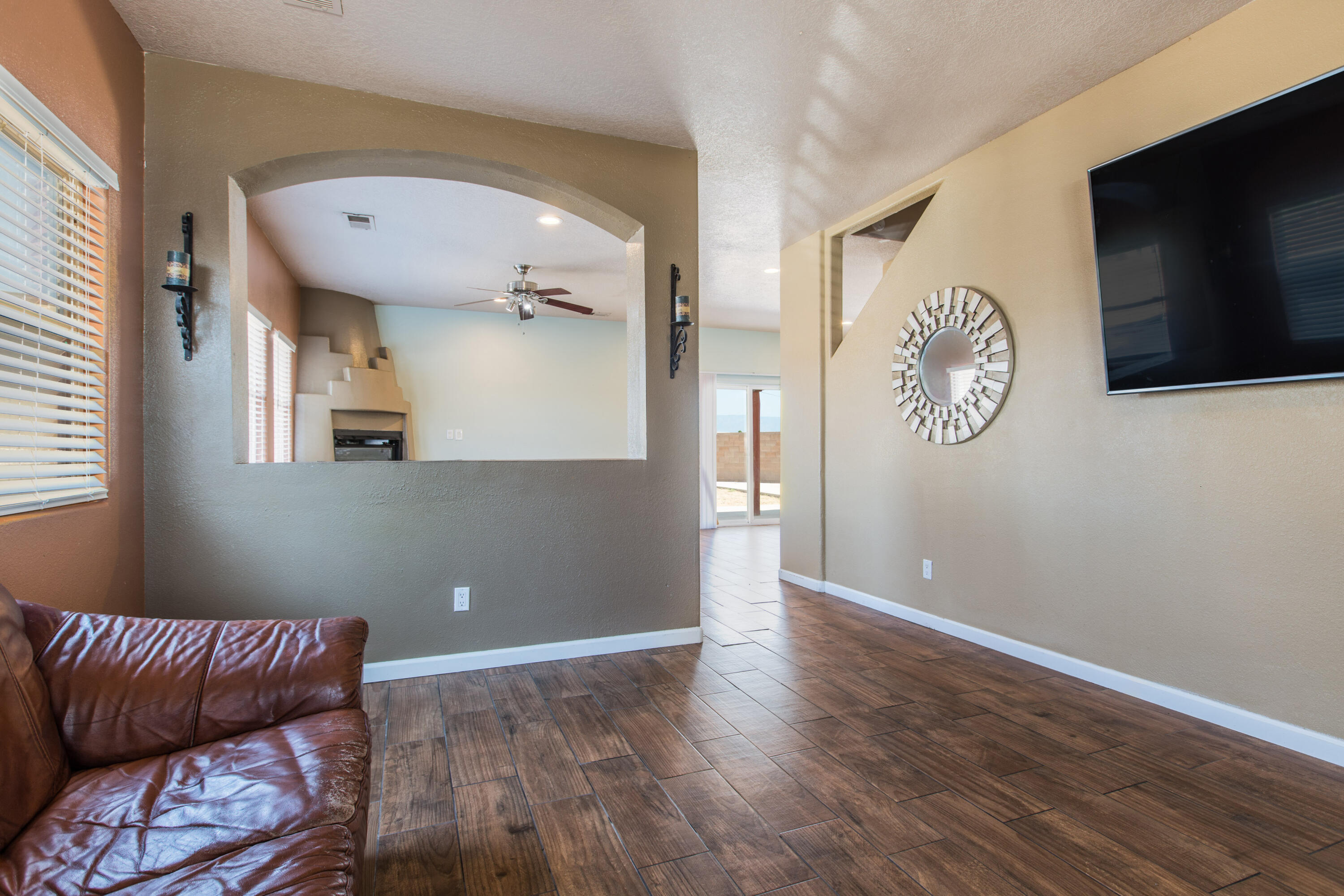 Photo 3 of Single family home for sale at 600 Avanti St Sw, Albuquerque, NM 87121 | MLS# 1109102 | Listing updated on 2026-09-16