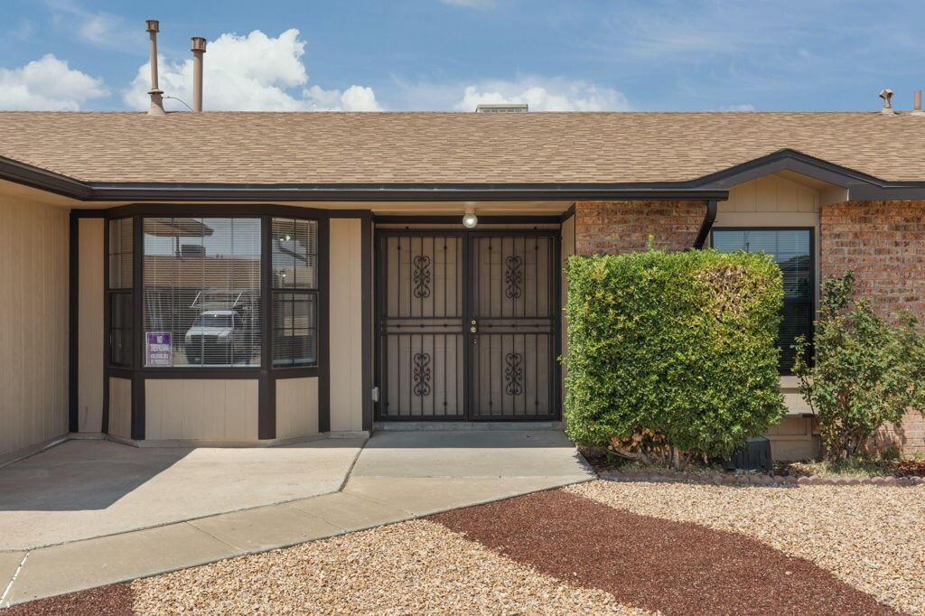4505 Quartz Drive NE 