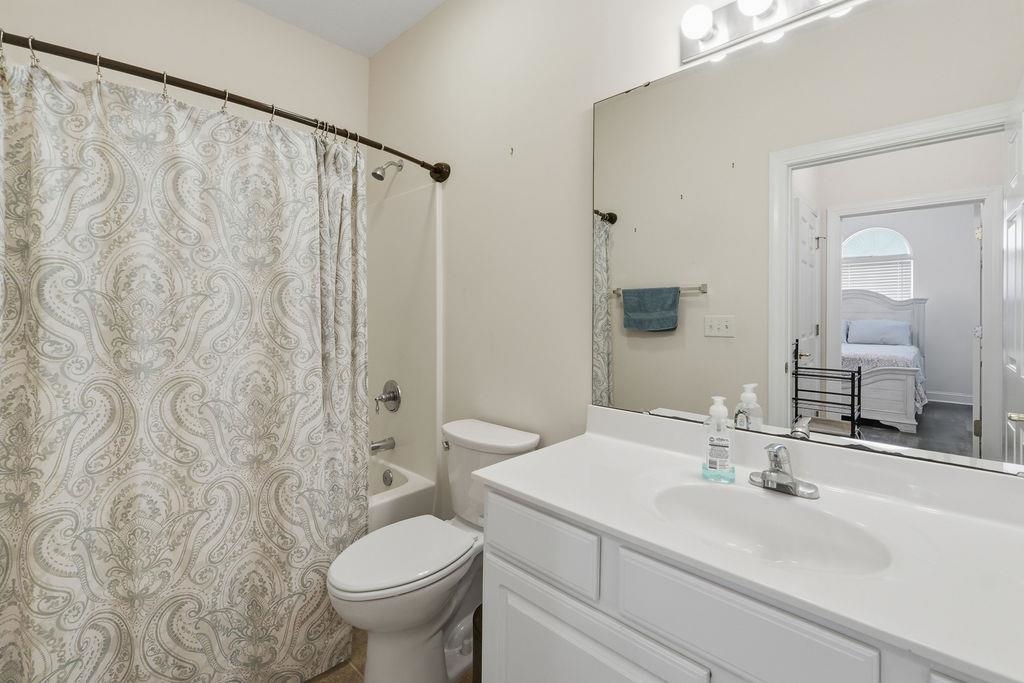 712 Algonquin Dr. 