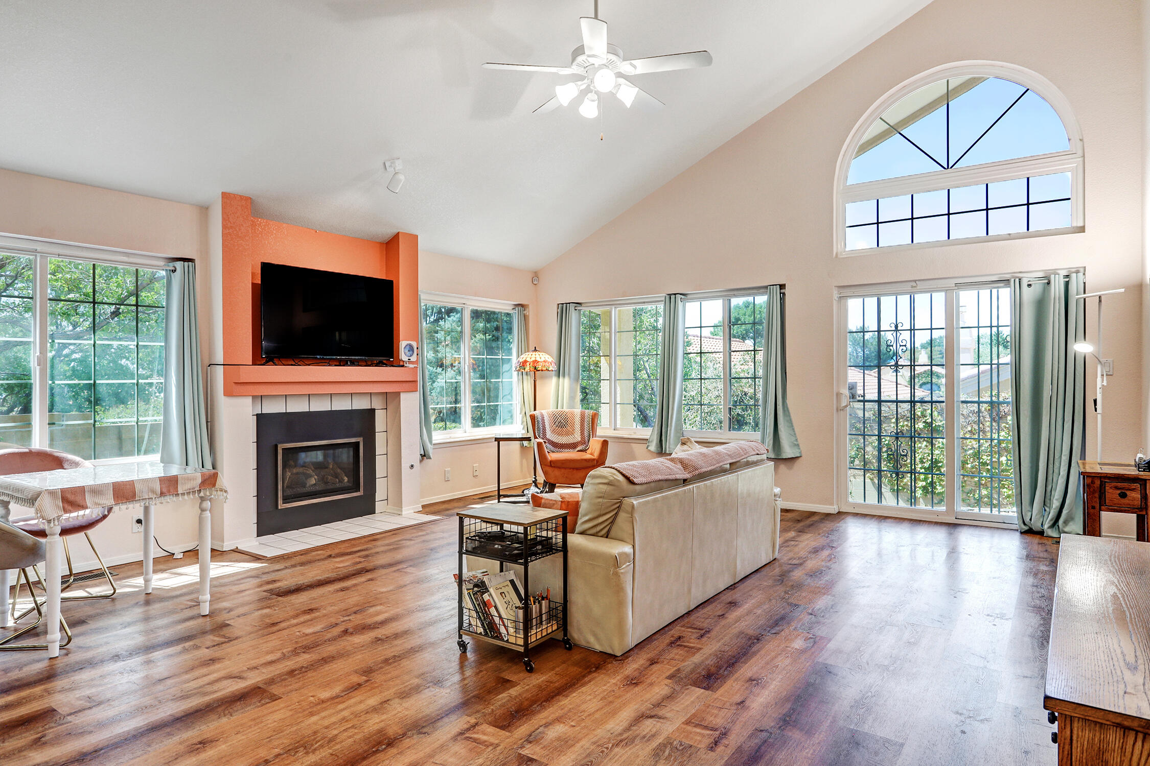 1111 Blue Quail Road NE, Albuquerque