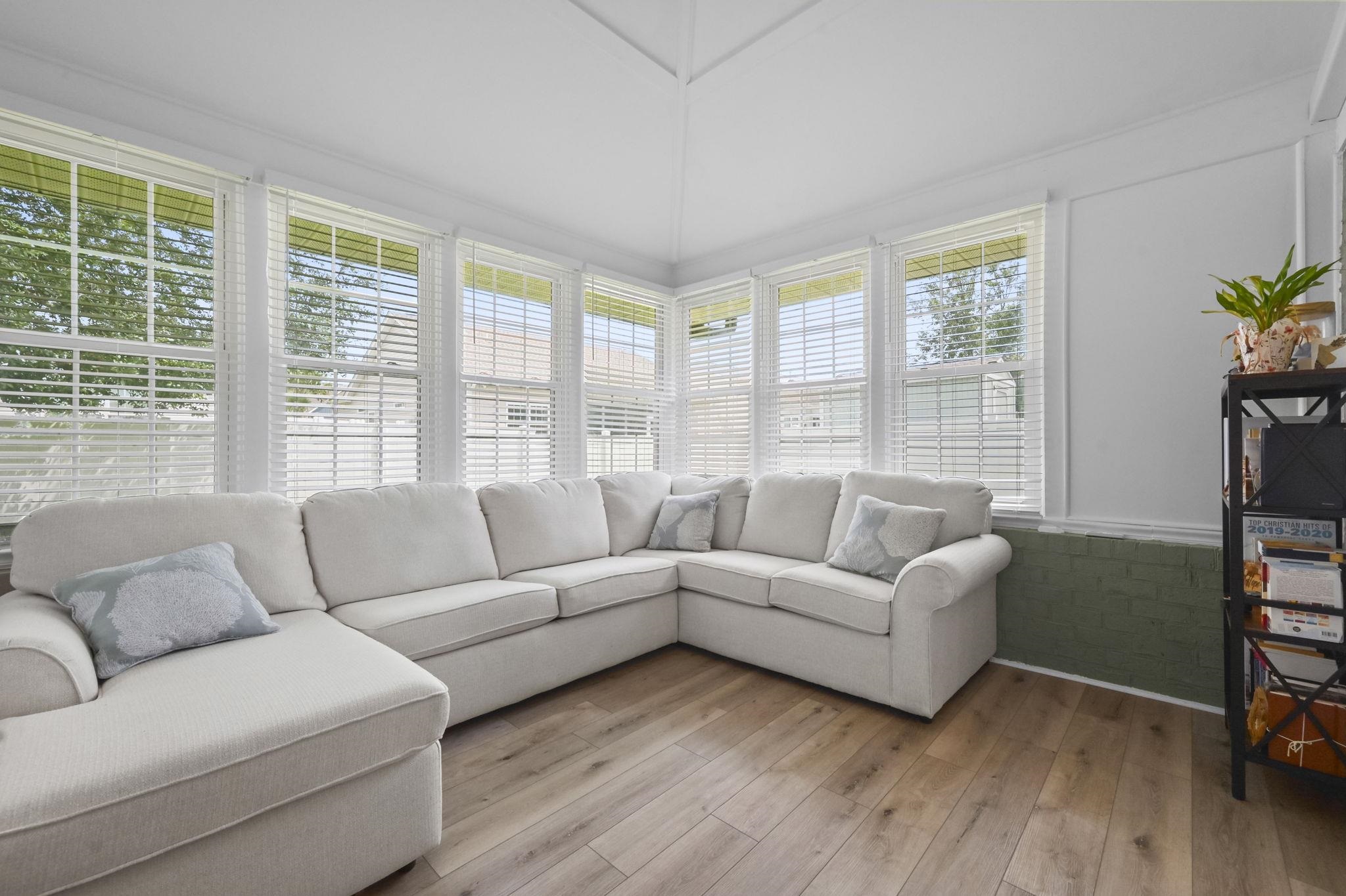 2620207 | Photo 21
