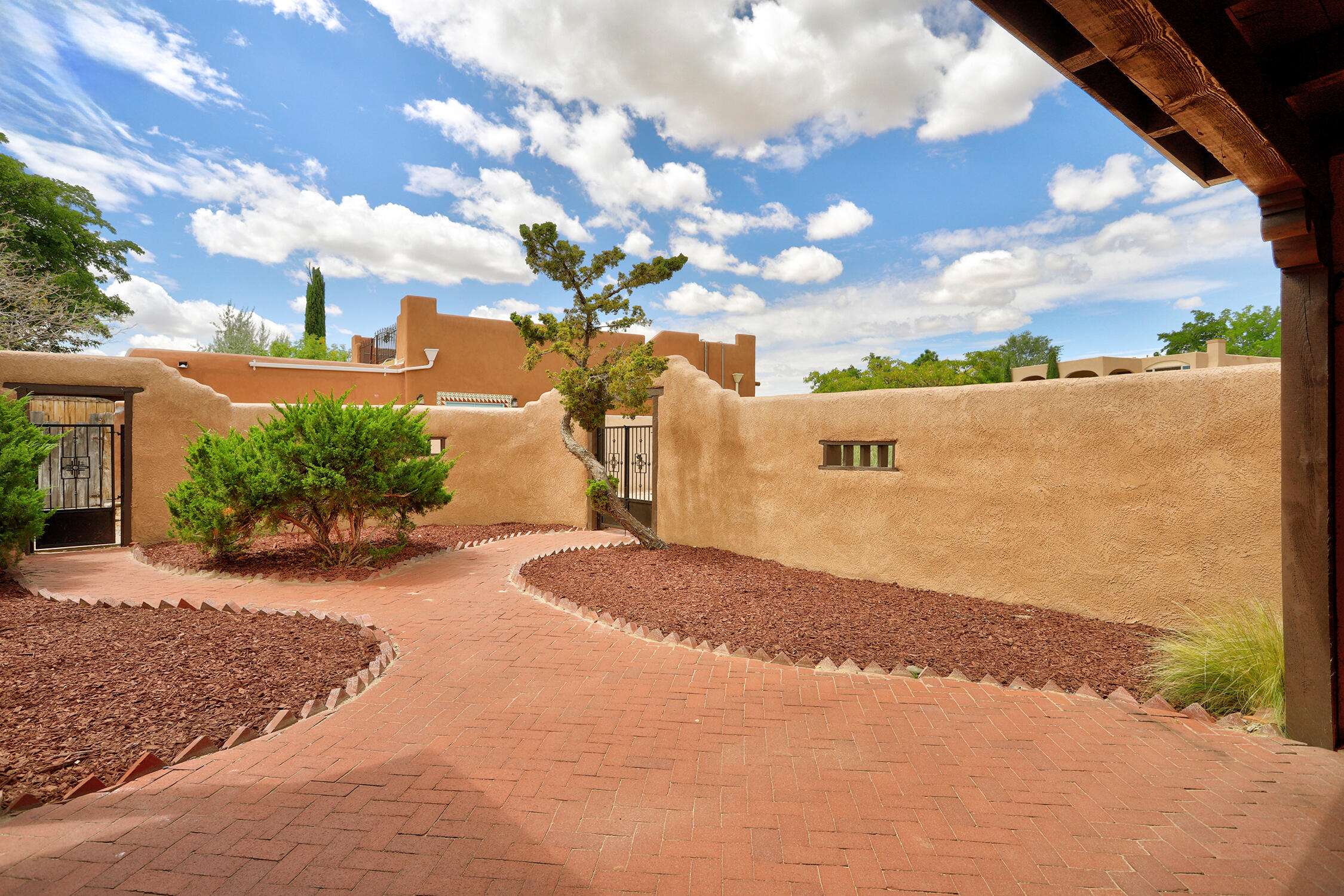 Photo 1 of Sale Pending at 5320 Canada Vista Pl Nw, Albuquerque, NM 87120 | MLS# 1109229 | Listing updated on 2026-09-12