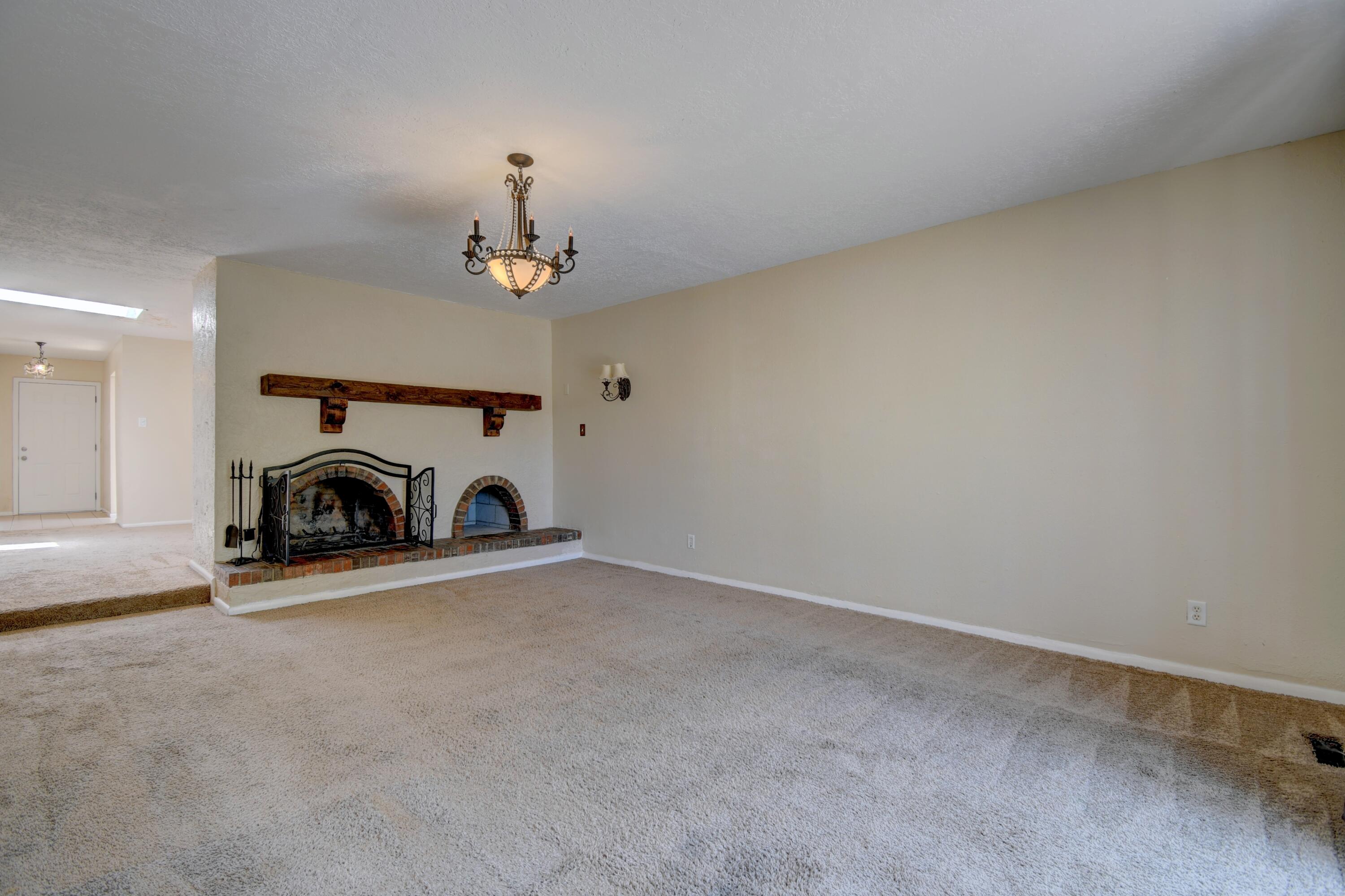 4th image of 8906 Spain Rd Ne, Albuquerque, NM 87111 | MLS# 1109234