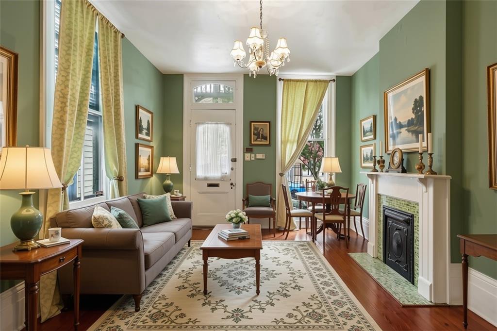 Listing Photo 4 - Condo for sale in building located at 2221 23 Laurel St, New Orleans, LA 70130