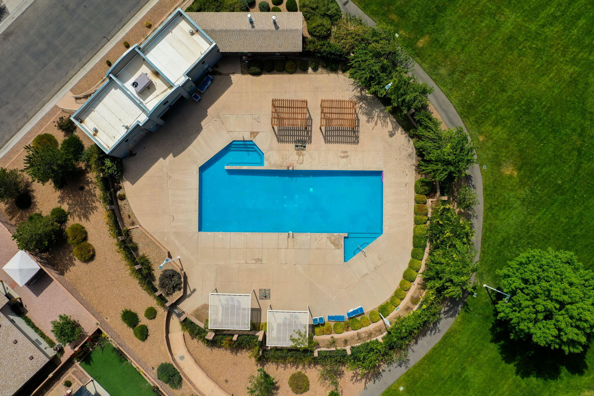 Photo 2 of Sale Pending at 10648 Humphries Ln Sw, Albuquerque, NM 87121 | MLS# 1109259 | Listing updated on 2026-09-10