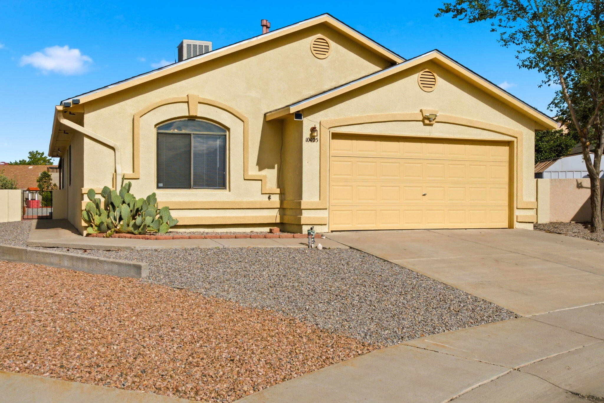 10405 Sky Trail Court NW, Albuquerque 