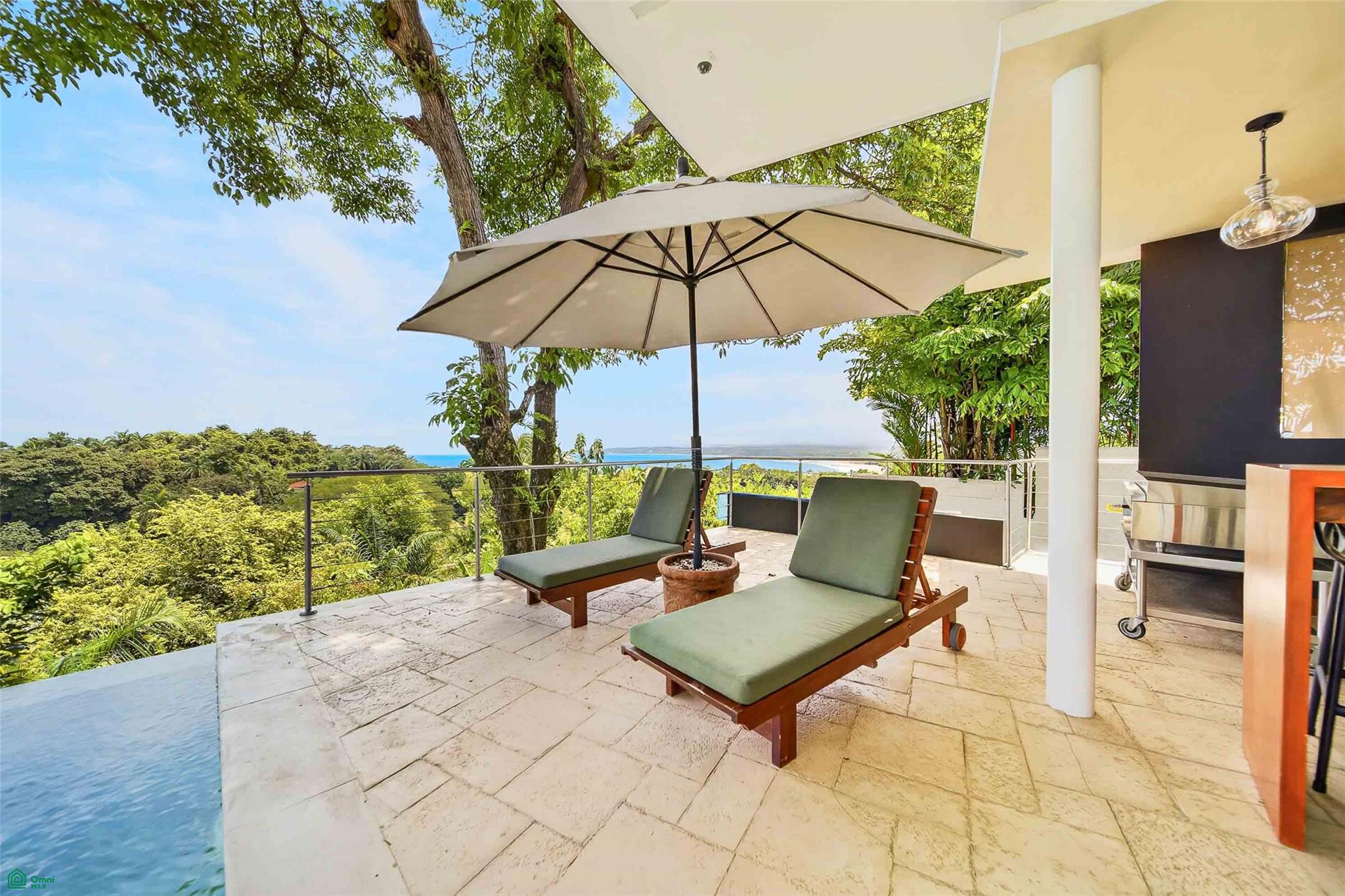 5 bed Single Family Homes For Sale in Quepos, Puntarenas - 1