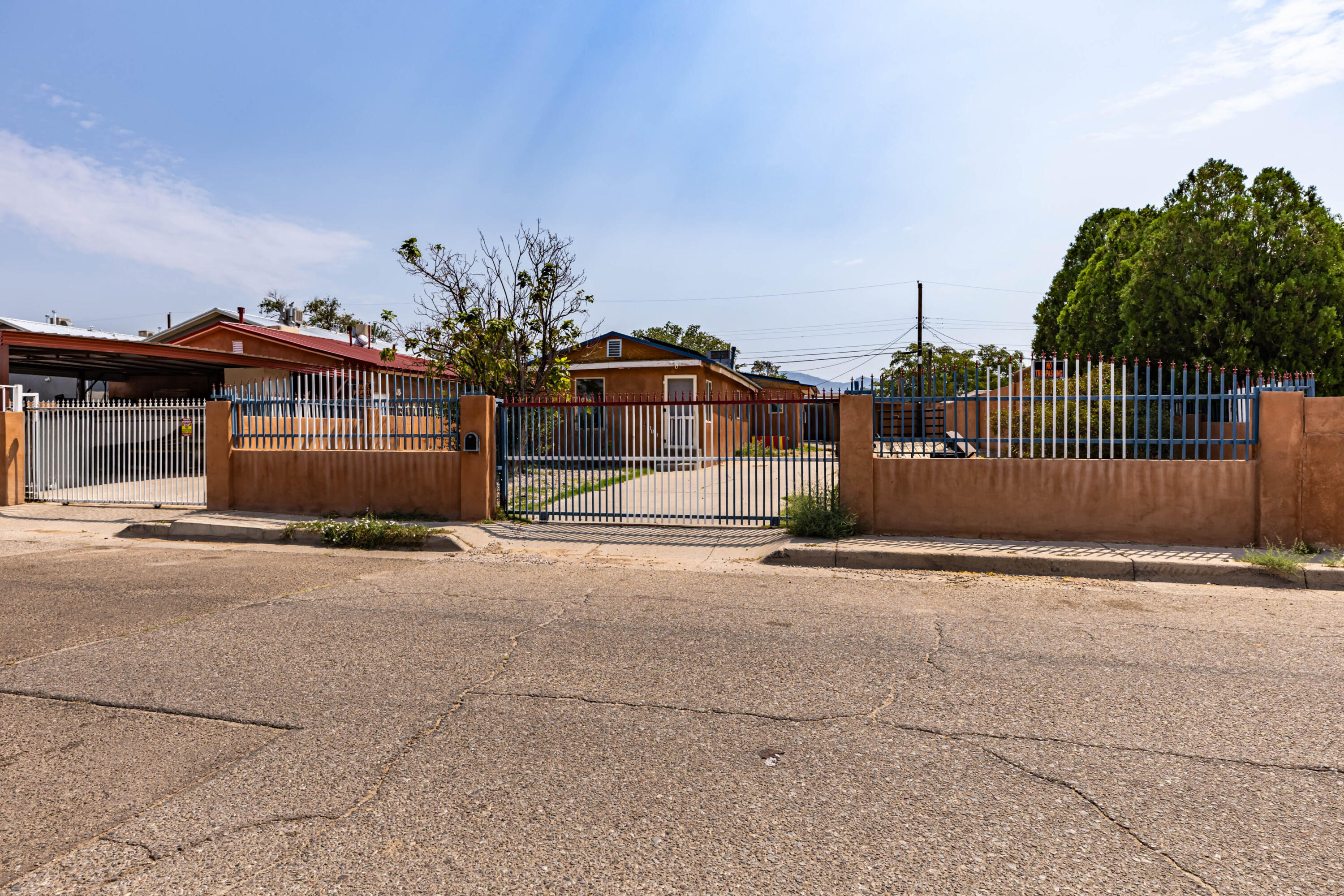 416 Vermont Street, Albuquerque NM 87108