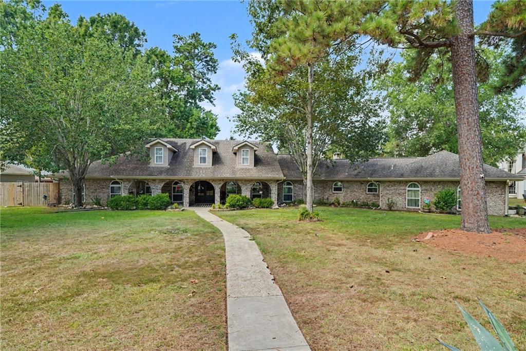 3rd image of 404 Weldon Park Dr, Mandeville, LA 70471 | MLS# 2571496