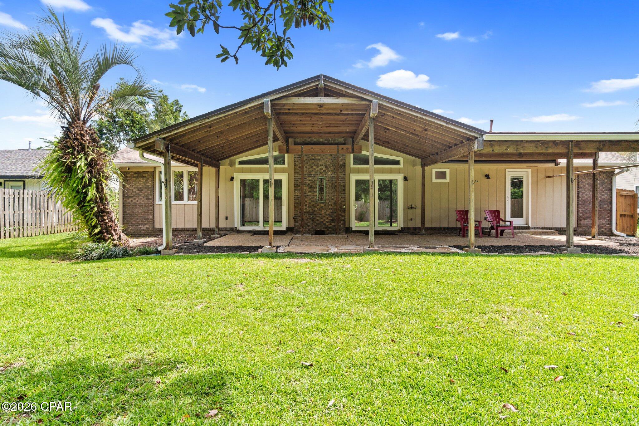 4th image of 136 Derby Woods Dr, Lynn Haven, FL 32444 | MLS# 794245