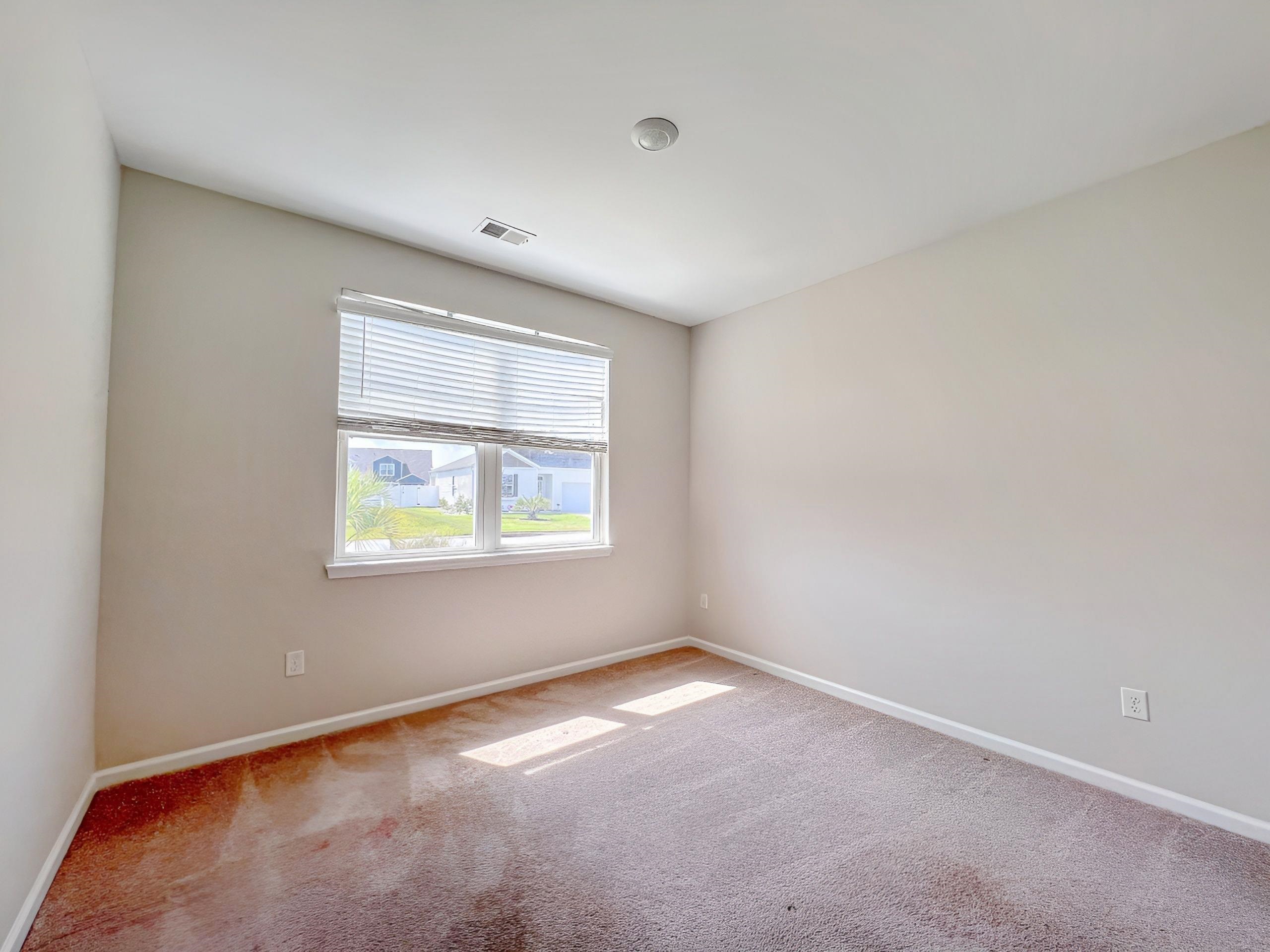 2620439 | Photo 25