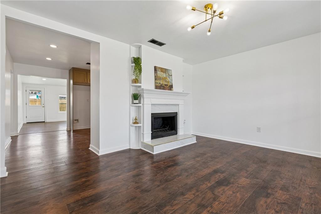 Photo 2 of Single family home for sale at 153 Elaine Dr, Westwego, LA 70094 | MLS# 2573101 | Listing updated on 2026-09-17
